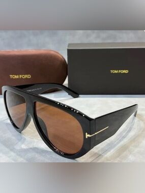 Tom Ford Havana Aviator Sunglasses Black w/ Gold T Logo Unisex